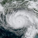 Luizjana przygotowuje się na „wyjątkowo niebezpieczny” huragan Ida