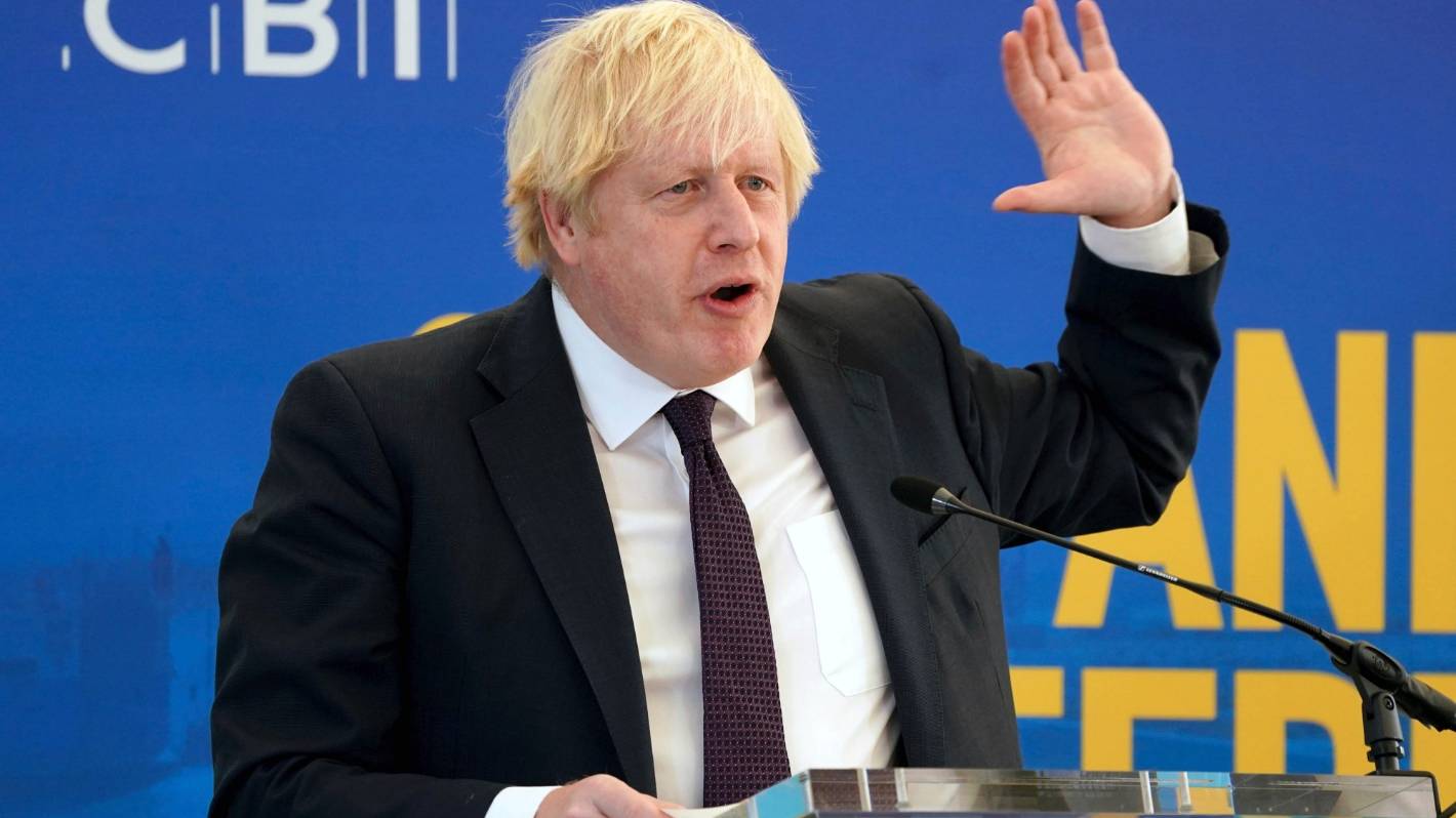 Francja krytykuje Wielką Brytanię po ofercie imigracyjnej Borisa Johnsona