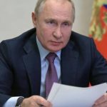 Prezydent Rosji Władimir Putin omawia opcje, jeśli Zachód odrzuci gwarancje dla Ukrainy