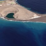 Wulkan Tonga powiększa się, gdy jego erupcja trwa już szósty dzień