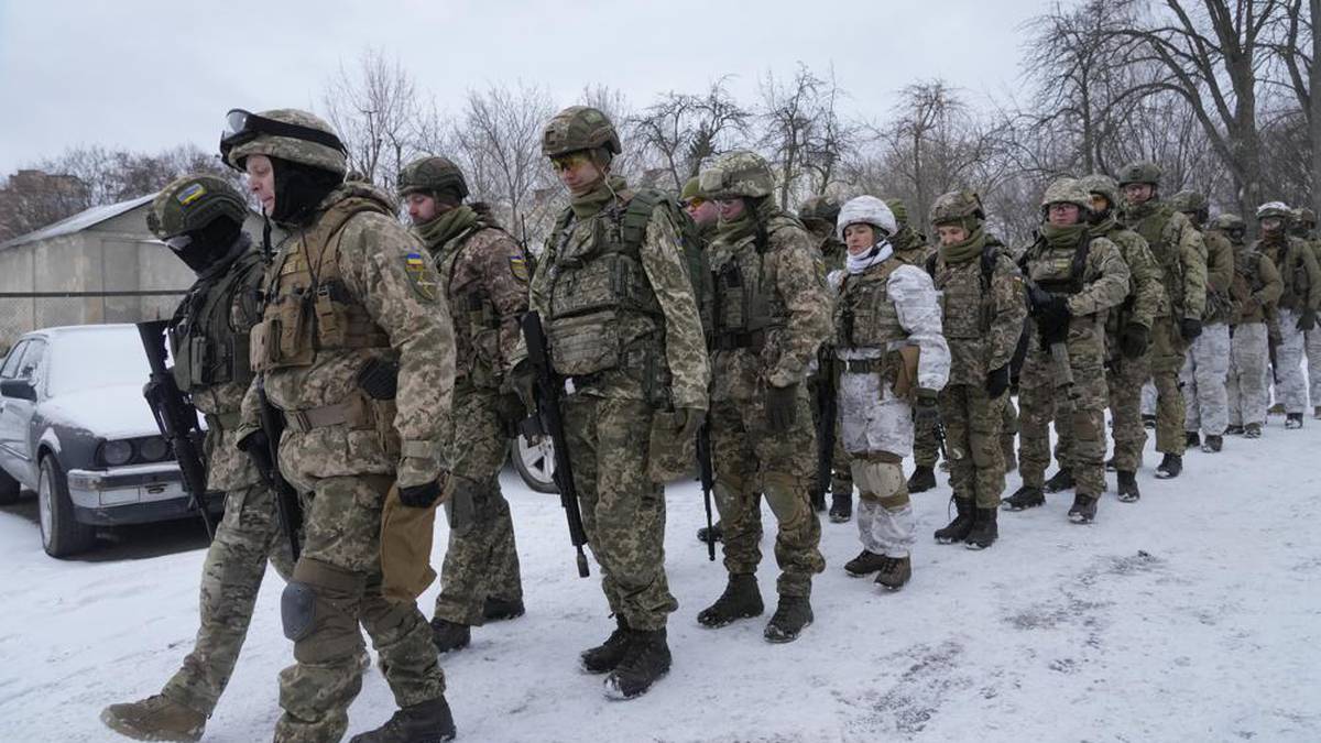 Kryzys na Ukrainie: USA zmniejszają obecność ambasad w miarę nasilania się obaw przed wojną