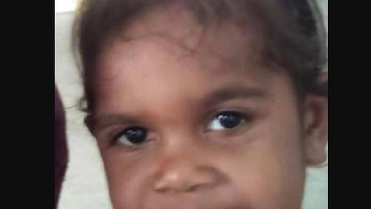 Policja twierdzi, że trzyletnia dziewczynka jest bezpieczna z rodziną pięć dni po zaginięciu w Darwin