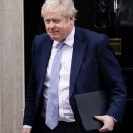 Boris Johnson anuluje pozostałe ograniczenia Covid-19 w Anglii