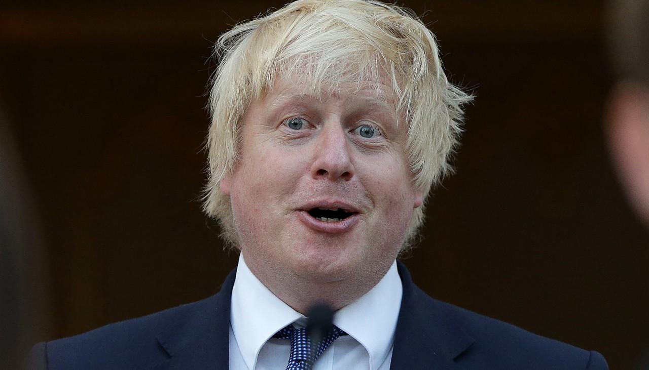 Premier Wielkiej Brytanii Boris Johnson odwołuje wszystkie ograniczenia COVID w Anglii, co budzi wątpliwości naukowców i przeciwników politycznych
