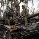 Wojna rosyjsko-ukraińska: wycofanie skażonych sił z Czarnobyla po wykopaniu okopów