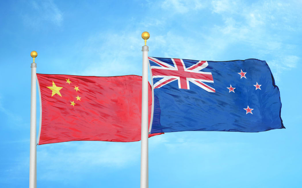 Zaniepokojona umową Wyspy Salomona-Chiny Nowa Zelandia znajduje swój głos w bezpieczeństwie