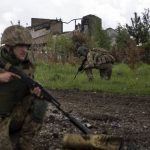 Strona tytułowa: Dziennikarz kiwi na Ukrainie opowiada o sytuacji rosyjskiej inwazji