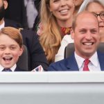 Uspokajające słowa księcia Williama skierowane do księcia Jerzego na przyjęciu jubileuszowym wyjaśnione przez eksperta |  Królewski |  Aktualności
