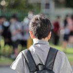 COVID-19 Omicron: Wskaźniki zapisów do szkół spadają poniżej 50 procent