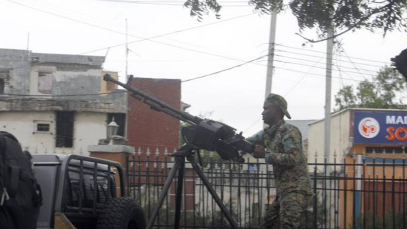 Atak na hotel w Somalii zabija 20, a oblężenie kończy się po 30 godzinach