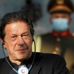 Policja wnosi oskarżenia o terroryzm przeciwko byłemu premierowi Pakistanu Imranowi Khan