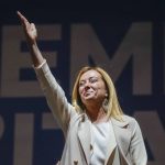 Włochy skręcają w prawo, gdy wyborcy nagradzają Giorgię Meloni