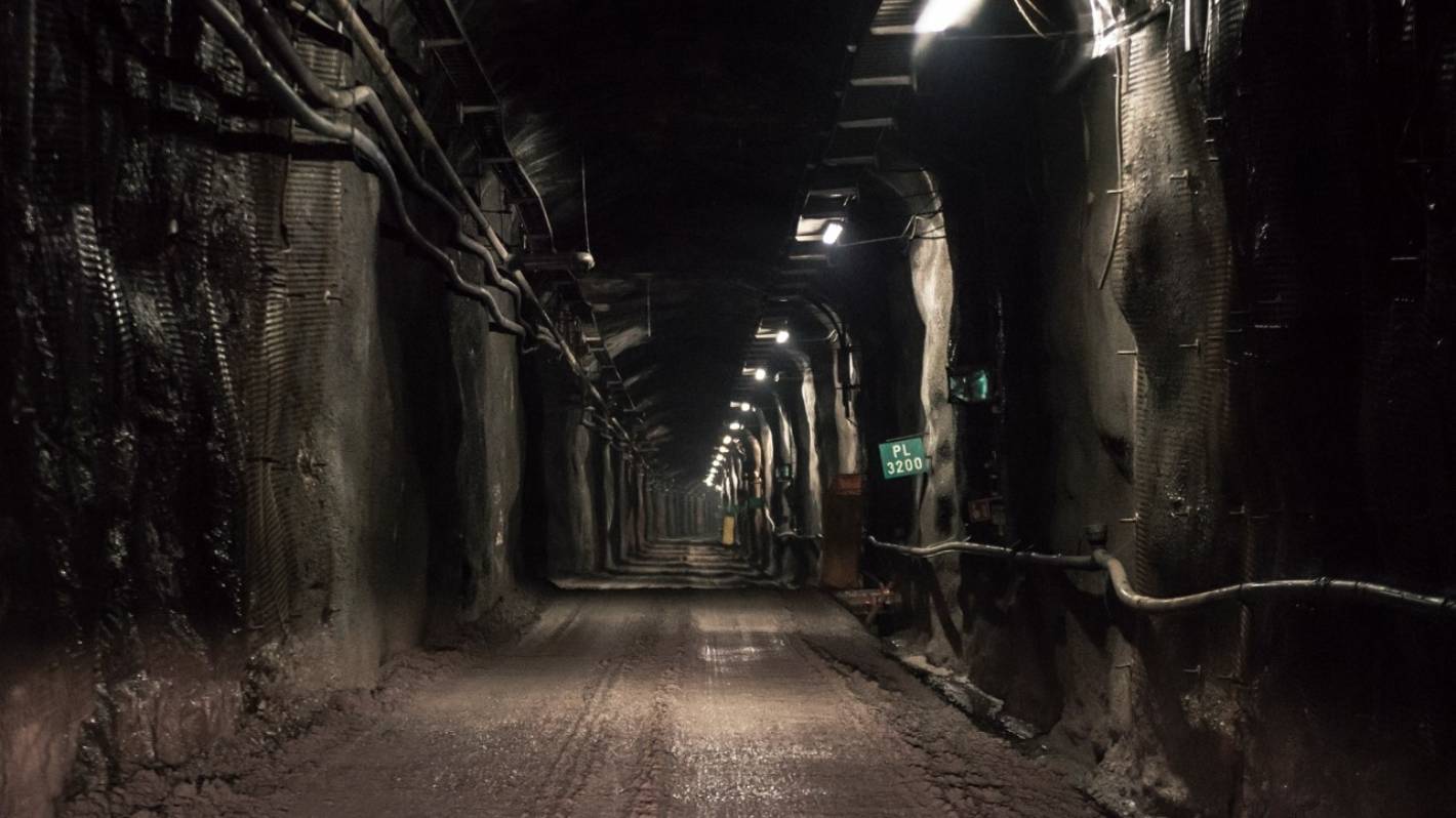 „Zmienia zasady gry”: Finlandia zakopuje odpady nuklearne w 80-kilometrowej jaskini